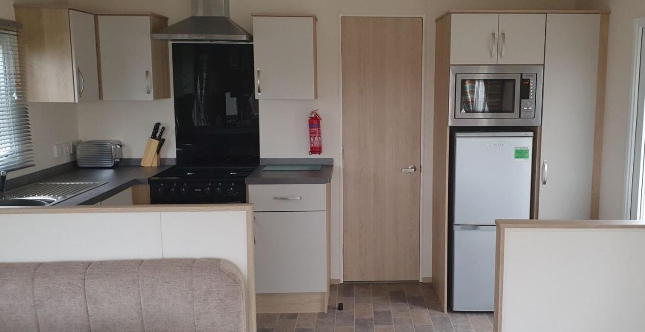 Ksr Hot Tub Holiday Home At Tattershall Lakes Buitenkant foto
